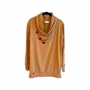 MERRY FUN, WOMENS, CASUAL TOP WITH SUBTLE DRAPING & BUTTON DETAILS. SIZE L